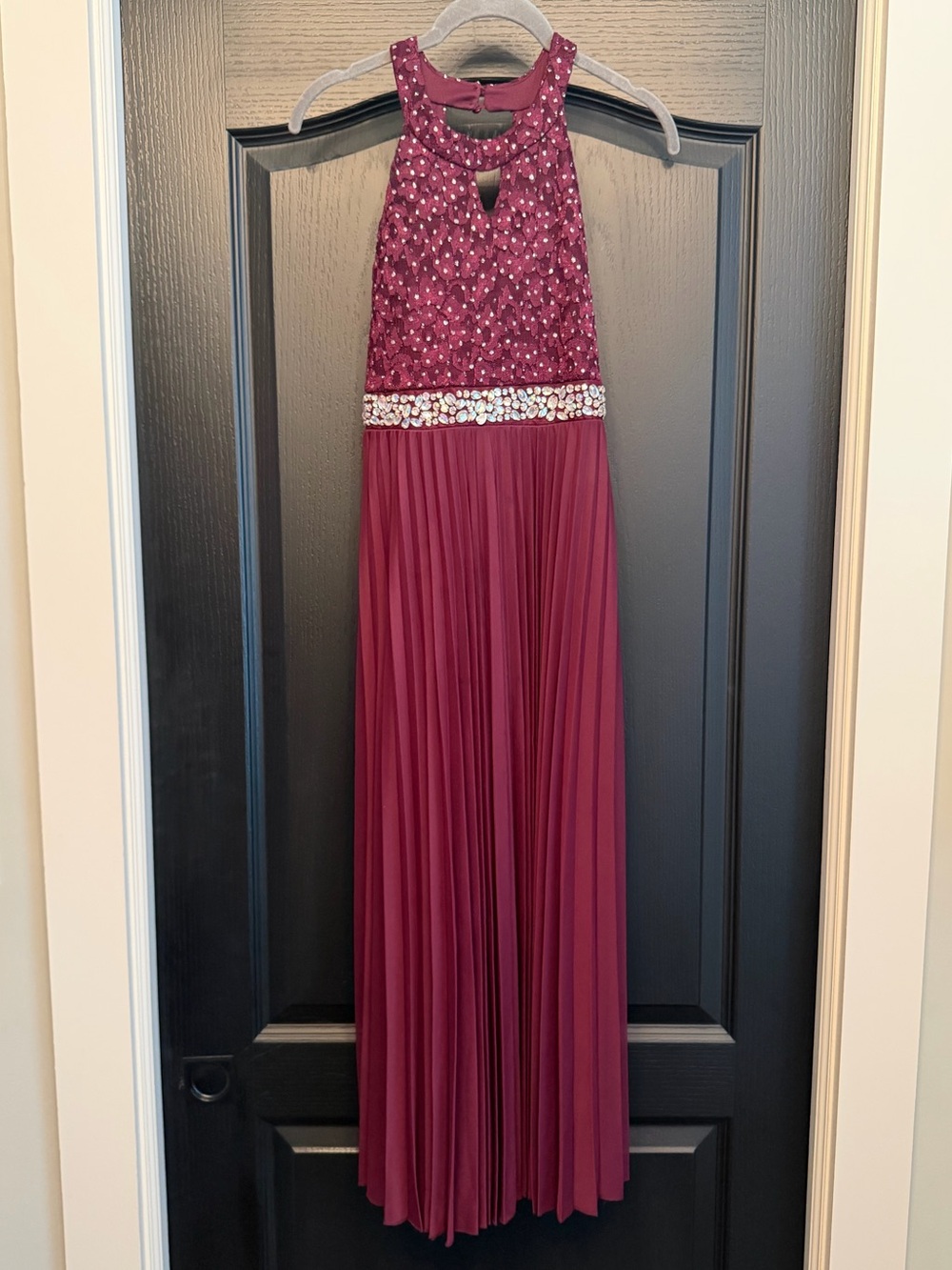 Elegant youth dress